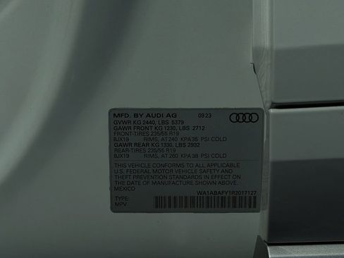 Used 2024 Audi Q5 2.0T Premium AWD/4WD image 27