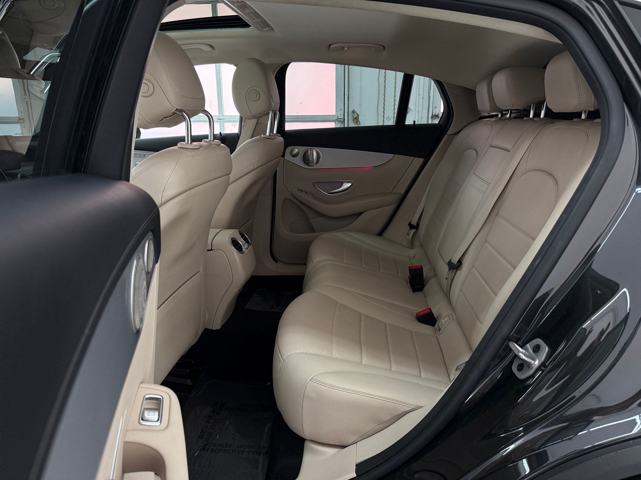 Used 2023 Mercedes-Benz GLC 300 4MATIC Coupe image 20