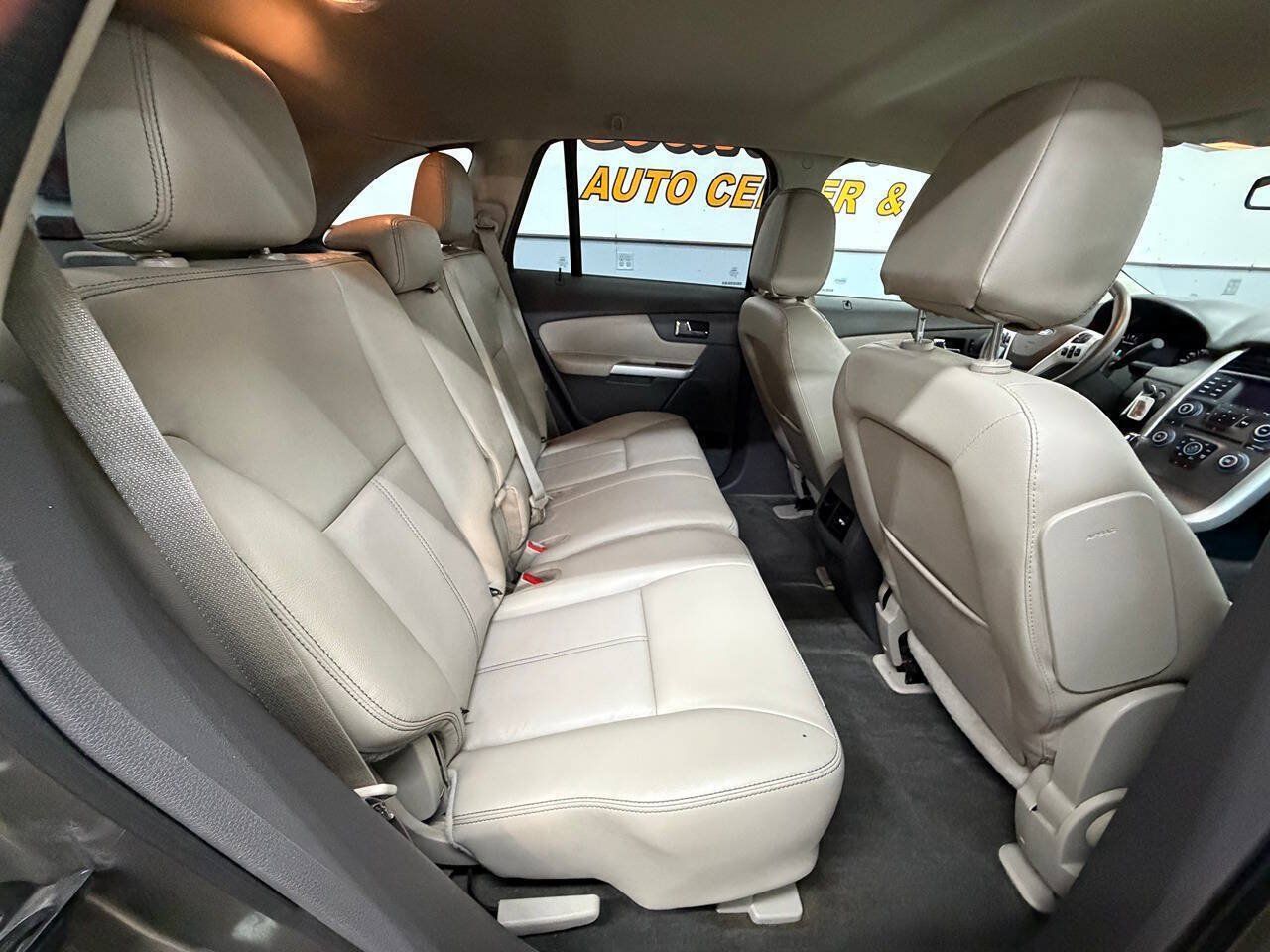 Used 2013 Ford Edge SEL FWD image 21