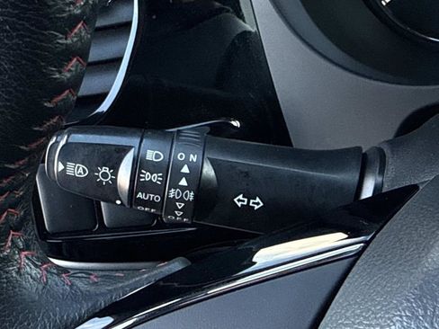 Used 2020 Mitsubishi Outlander LE AWD/4WD image 23