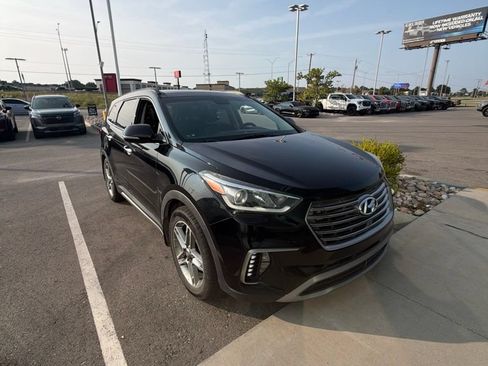 Used 2018 Hyundai Santa Fe Limited w/ Cargo Package FWD image 1
