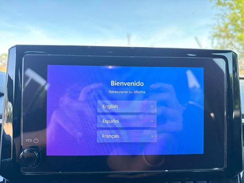 Used 2024 Toyota Corolla Cross AWD Hybrid w/ Moonroof Package image 21