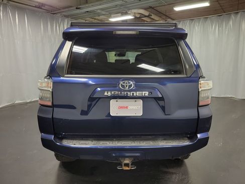 Used 2020 Toyota 4Runner SR5 image 7