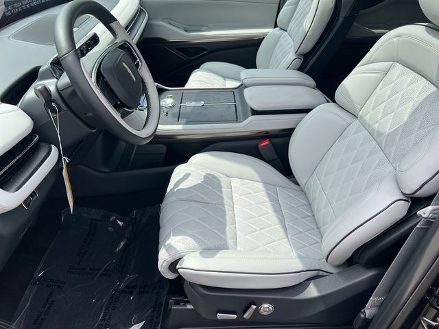 New 2027 Lincoln Navigator L Black Label AWD/4WD image 10