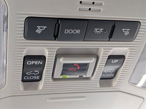 New 2025 Toyota RAV4 XLE image 27