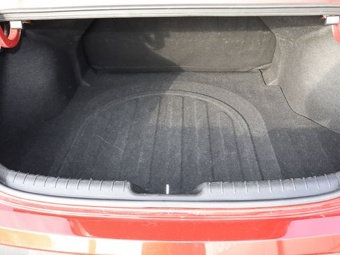 Used 2024 Hyundai Elantra SEL image 9