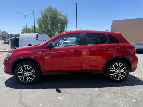 Used 2018 Mitsubishi Outlander Sport ES FWD image 6