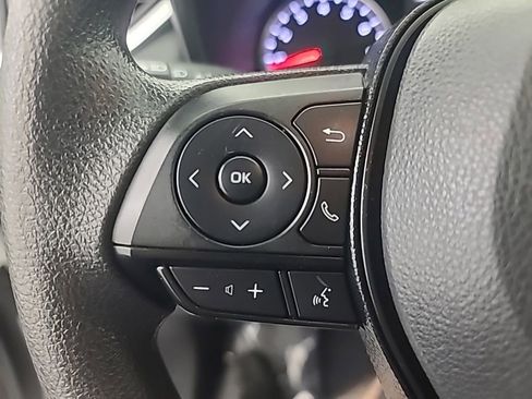 Used 2021 Toyota RAV4 LE FWD image 28