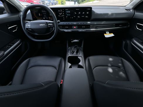 New 2026 Kia K4 EX FWD image 30