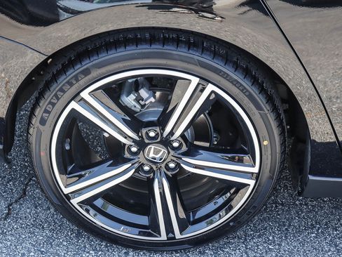 Used 2024 Honda Accord Sport image 8