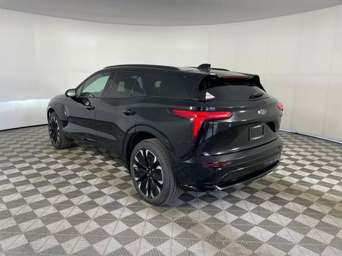 Certified 2026 Chevrolet Blazer EV RS AWD/4WD image 17