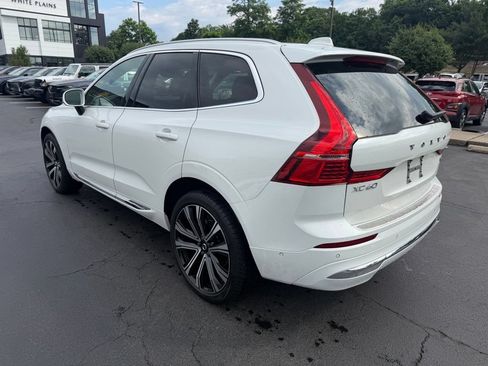 Used 2023 Volvo XC60 B5 Ultimate w/ Climate Package AWD/4WD image 2