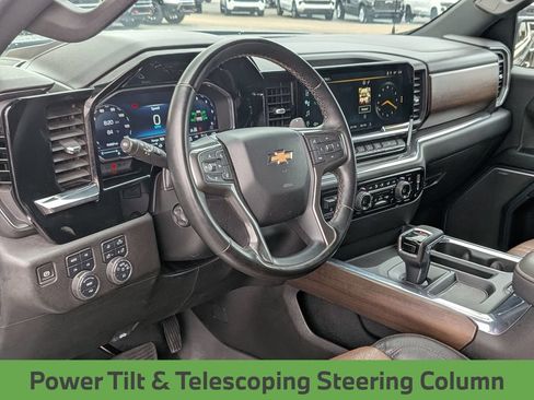 Used 2023 Chevrolet Silverado 1500 High Country w/ Z71 Off-Road Package AWD/4WD image 32