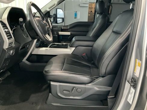 Used 2020 Ford F250 Lariat w/ Lariat Ultimate Package image 4