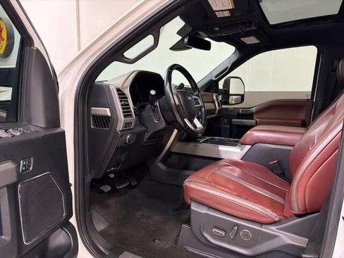 Used 2018 Ford F250 Platinum w/ Platinum Ultimate Package AWD/4WD image 11