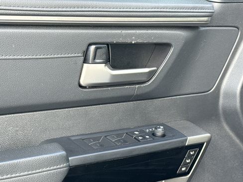 Used 2024 Toyota Tundra Limited image 26