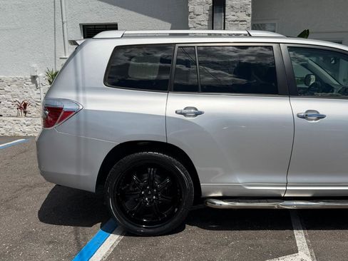 Used 2009 Toyota Highlander Limited AWD/4WD image 19