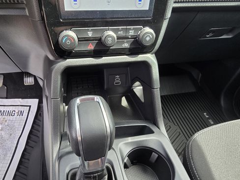 New 2025 Ford Ranger XLT w/ Technology Package AWD/4WD image 19