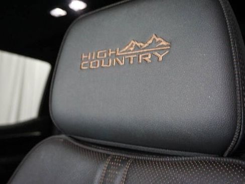 Used 2024 Chevrolet Silverado 1500 High Country w/ High Country Premium Package AWD/4WD image 13