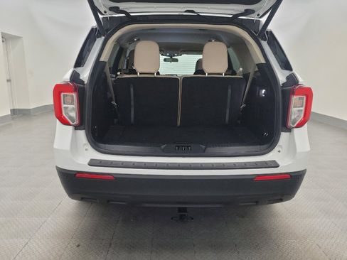 Used 2021 Ford Explorer XLT image 29
