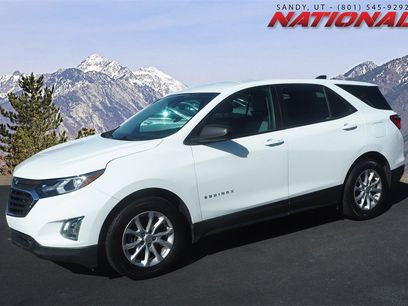 Used 2021 Chevrolet Equinox LS w/ LS Convenience Package