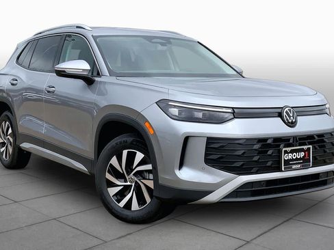 New 2026 Volkswagen Tiguan S AWD/4WD image 2