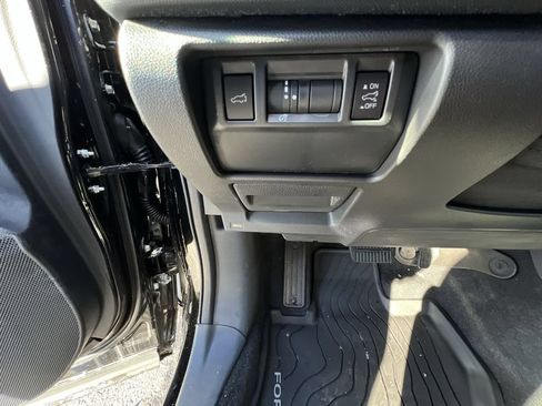 Used 2026 Subaru Forester Touring AWD/4WD image 18