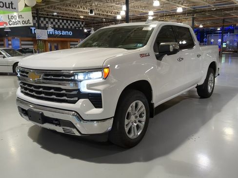 Used 2024 Chevrolet Silverado 1500 LTZ w/ LTZ Convenience Package II AWD/4WD image 1