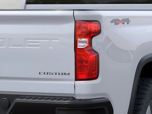 Used 2026 Chevrolet Silverado 2500 Custom AWD/4WD image 11
