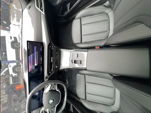 Used 2025 BMW 230i Coupe RWD image 34