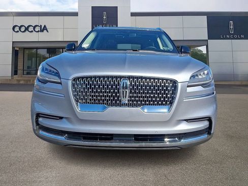 Certified 2022 Lincoln Aviator AWD w/ Premium Package image 2