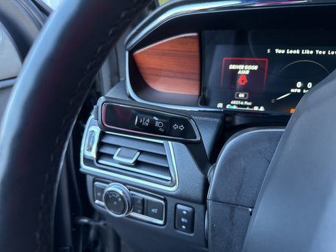 Used 2021 Lincoln Navigator Reserve image 35