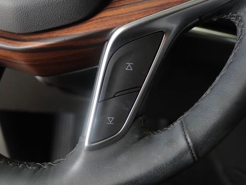 Certified 2024 Cadillac XT5 Premium Luxury w/ Technology Package image 18