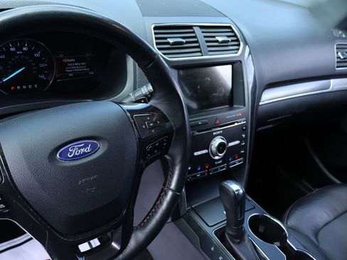 Used 2018 Ford Explorer Sport w/ Equipment Group 401A AWD/4WD image 24