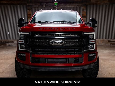 Used 2022 Ford F250 Lariat w/ Black Appearance Package image 4