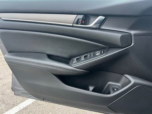 Used 2020 Honda Accord Base image 25