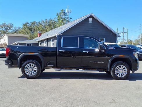 Used 2021 GMC Sierra 2500 Denali w/ Denali Ultimate Package image 8
