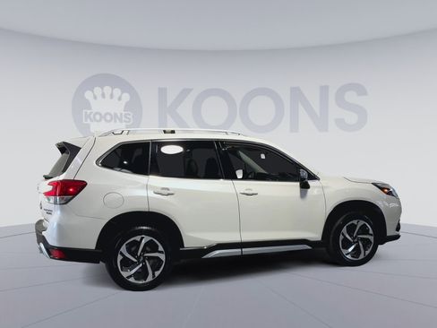 Used 2023 Subaru Forester Touring AWD/4WD image 2