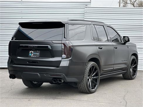 Used 2022 GMC Yukon Denali w/ Denali Ultimate Package image 10
