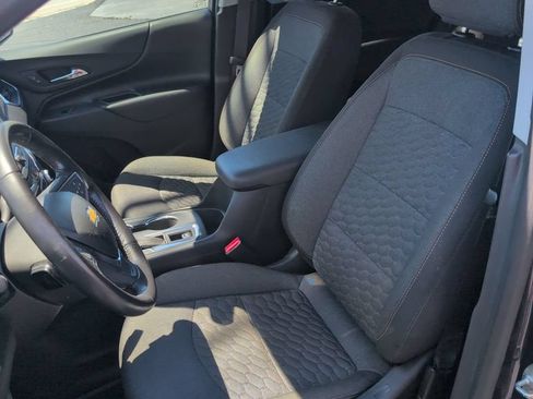 Used 2018 Chevrolet Equinox LT AWD/4WD image 12