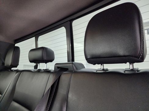 Used 2019 Ford F350 Lariat w/ Chrome Package image 38