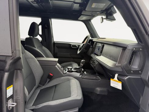 New 2025 Ford Bronco 4-Door image 19