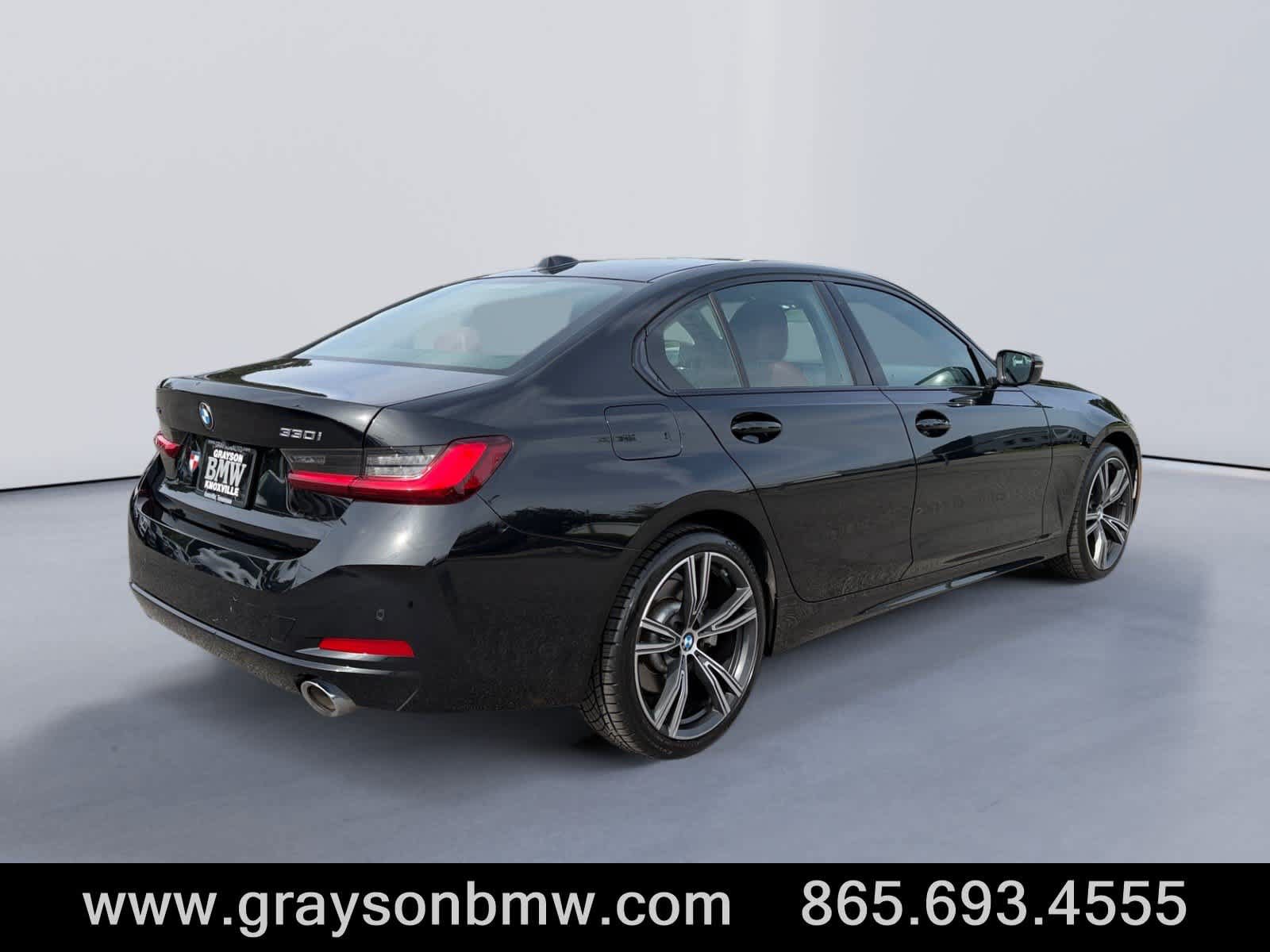 Used 2023 BMW 330i xDrive Sedan w/ Premium Package AWD/4WD image 3