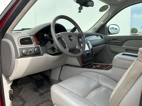 Used 2013 Chevrolet Tahoe LTZ AWD/4WD image 11