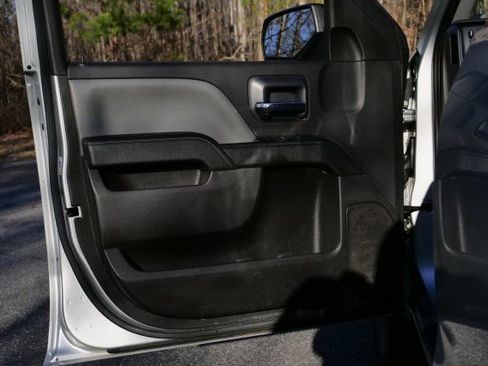 Used 2015 Chevrolet Silverado 2500 W/T image 17