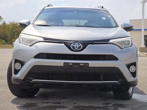 Used 2017 Toyota RAV4 Limited image 11