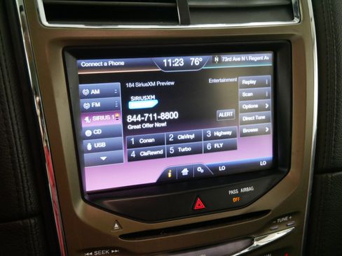 Used 2013 Lincoln MKX AWD image 22