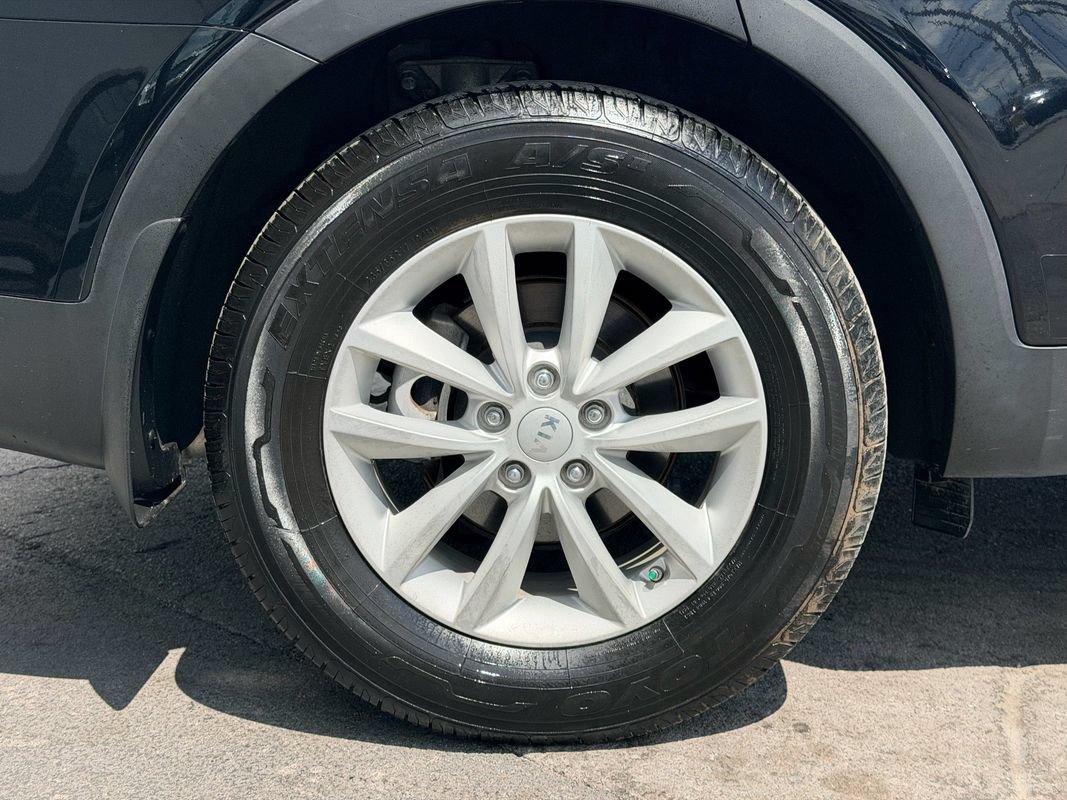 Used 2018 Kia Sorento FWD image 28