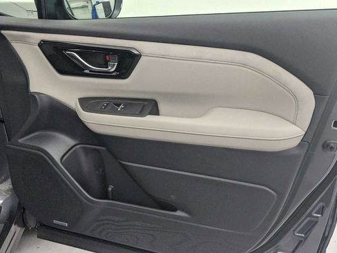 New 2026 Subaru Forester Limited image 31