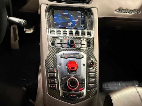 Used 2014 Lamborghini Aventador LP 700-4 image 56